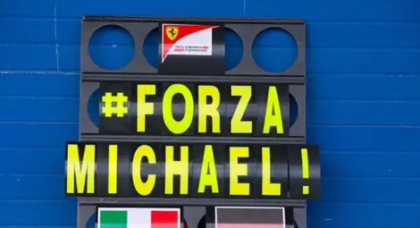 Шумахер говори с очи