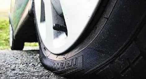 Вандали нарязаха 10 гуми на шест коли в &bdquo;Дружба 1&ldquo;