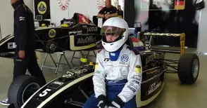 Жоро Тачков покори България, но за изява в света му трябват хиляди евро