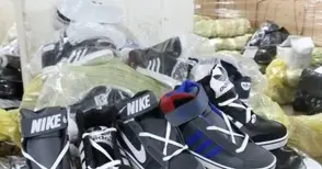 Близо 1500 фалшиви анцузи и маратонки не стигнаха до Румъния