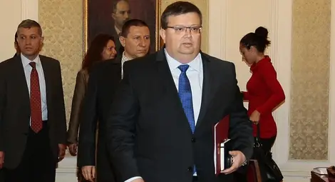 Цацаров: Записите са сценарий, зад тях стои политическа сила