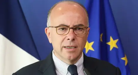 Франция следи стотици, смятани за членове на спящи терористични клетки