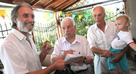 101-годишен дядо разкри рецептата си за дълголетие