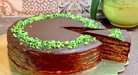 Торта &bdquo;Гараш&ldquo; и живи статуи превръщат в празник срещата на лятото и есента