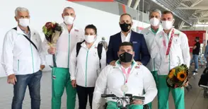 Министерско посрещане за Стоянов и Ружди