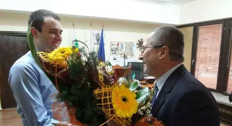 Най-младият зам.-кмет на Русе черпи за рожден ден на Никулден