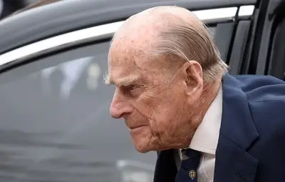 Принц Филип няма да бъде съден за катастрофата, която причини Принц Филип няма да бъде съден за катастрофата, която причини