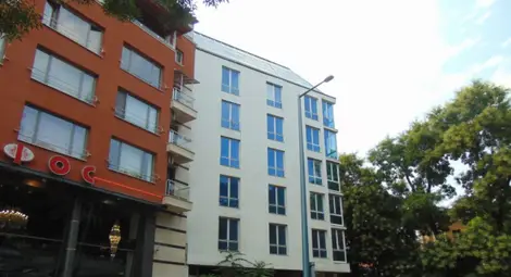 Запорираха хотела на Кирил Рашков за неплатени данъци