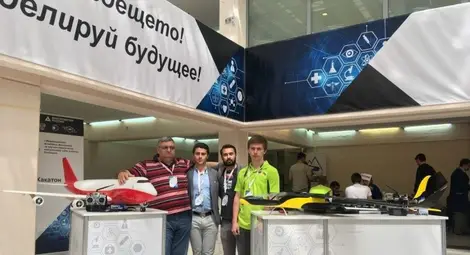 Русенските участници в изложението.                       Снимка: РУ