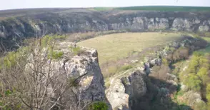 Маршрут на лалугера отбива от пътя Щръклево-Нисово