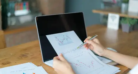 48 на сто от българите са  оптимисти за икономиката