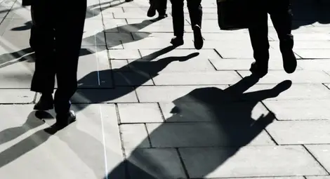 "Гардиън": Над 2/3 от британците ще посрещат емиграните с добре дошли