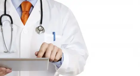 Медици, охранители и шофьори работят най-много извънредно