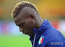 Балотели може да отнесе наказание за расизъм и антисемитизъм за коментар в Инстаграм