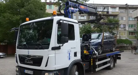 Нов паяк тръгна на лов за нагло паркирани джипове