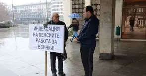 Пенсионерът Балбузанов обвини европейски политици в съучастничество с Бойко Борисов