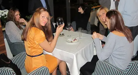 &bdquo;Сините феи&ldquo; се зареждат с положителни емоции по празниците /галерия/