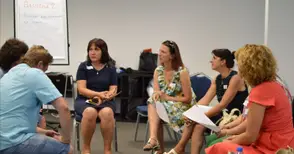 Програма „Училища за пример“  обучава на успешни практики