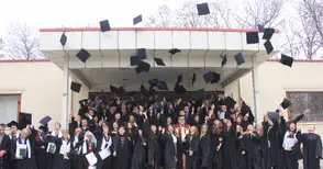 Със 142 дипломанти Висшето училище по агробизнес празнува четвърт век