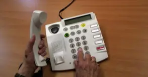 Отмъстителна снаха пратила полиция на омразния си свекър