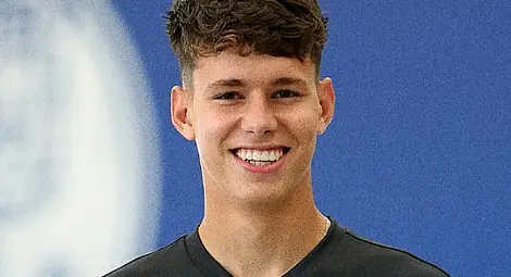 &bdquo;Канарчетата&ldquo; продали русенския вратар Антоан Николов за 100 000 евро