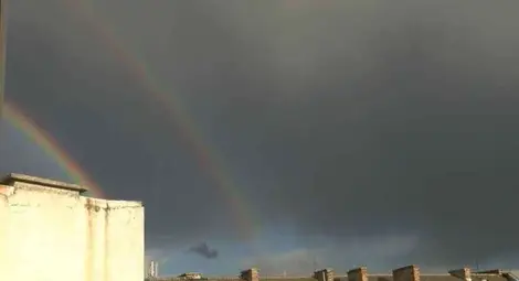  Двойна дъга се появи над София
