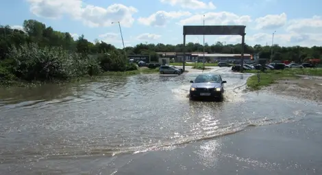 Четири дни борба с водната блокада на Свободна зона