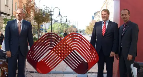 Трима директори напускат Мтел