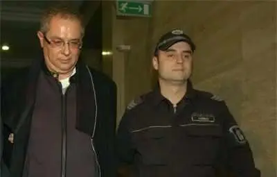 Изчезнал е банков касиер, осъден за кражбата на 21 милиона лева