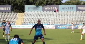 „Дунав“ с контузени футболисти за половин отбор преди мача в Бургас