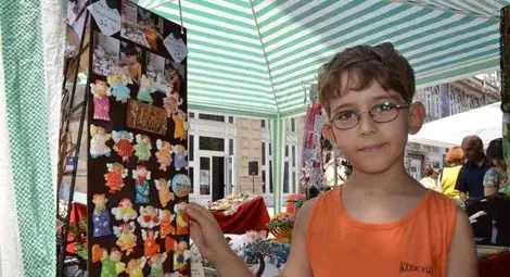 В 2 палатки се побра международният  фестивал на надомници от 7 държави