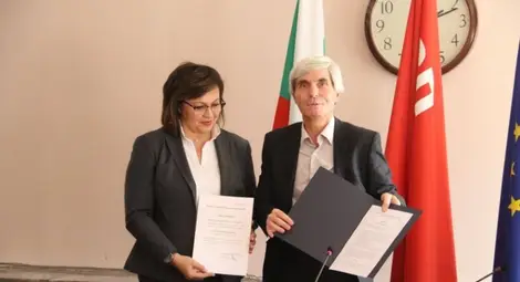 Централната комисия връчи на Нинова удостоверение за избран председател