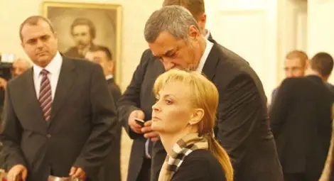 Първи гаф: Полина Карастоянова обърка шефа на БНР Първи гаф: Полина Карастоянова обърка шефа на БНР