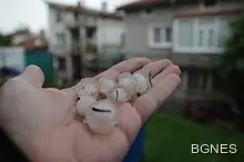 Градушка и порои наводниха село край Враца