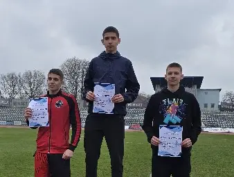 Девет медала и купа за първо място за ПГ по туризъм - Русе в общинското първенство по лека атлетика Девет медала и купа за първо място за ПГ по туризъм - Русе в общинското първенство по лека атлетика