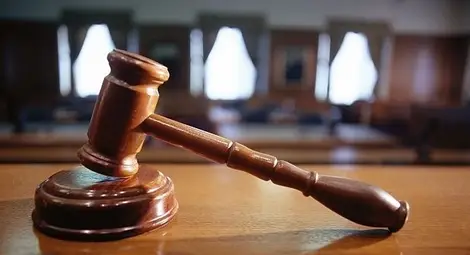 Десет месеца условно за фалшиви декларации за конските сили на две коли