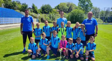 Школата на &bdquo;драконите&ldquo; с бронз на международен турнир край морето