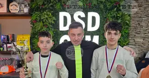 С три златни медала от боксов турнир "Олимпийски надежди" в Сърбия се прибраха млади боксьори, водени от Детелин Далаклиев