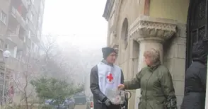 1644 лева за бедни деца събраха касичките на Червения кръст