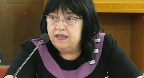 Д-р Искра Генева Д-р Искра Генева