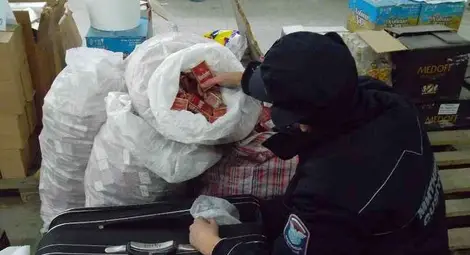 Близо 5000 кутии нелегални цигари иззе Митница Русе само за 2 седмици от началото на годината