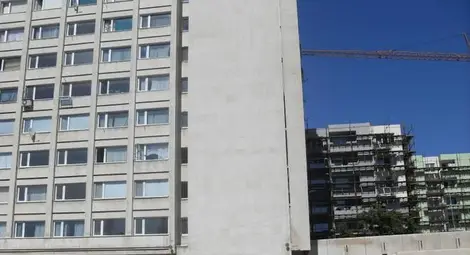 Нова драма в бившето АОНСУ: Хората стоят без вода близо месец