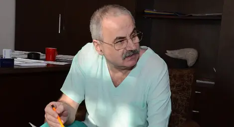 Педиатрията тъне в мухъл и чака пари от държавата