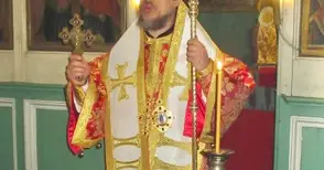 Викарият на дядо Наум отново е в листата за Сливенски митрополит