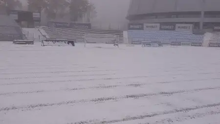 Пет дни дрямка и после юруш към ледовете на Градския стадион Пет дни дрямка и после юруш към ледовете на Градския стадион