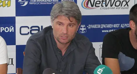 Ивайло Петков: Стоим твърдо до Малин Орачев и футболистите