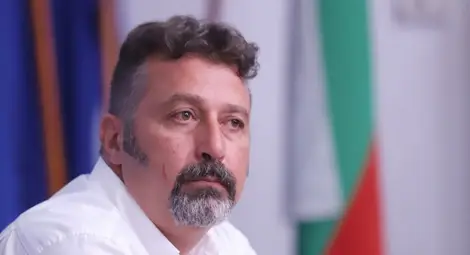Филип Станев: Няма как да стоим във властта, за да се договаряме с ДБ, Борисов и Доган