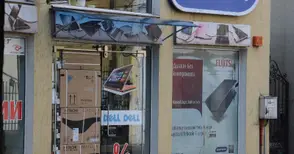 Маскирани обраха за три минути магазин за електроника в центъра