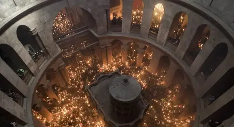 Благодатният огън слезе на Божи гроб