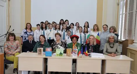 Стихове на български и румънски звучаха в библиотеката в Деня на европейските автори